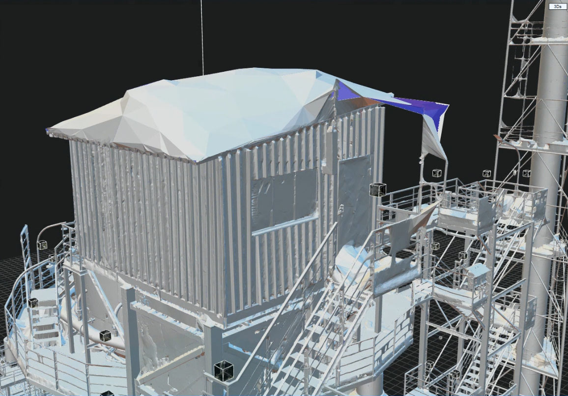 Mesh artifacts on roof caused by missing data in 3D scanning